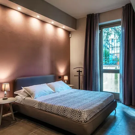 By The Small -downtown Appartement